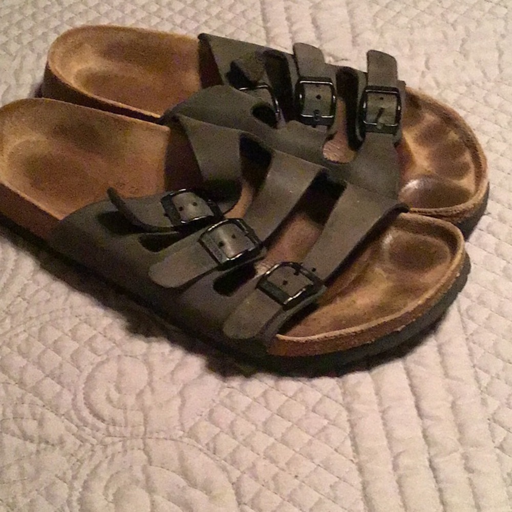 Betula by Birkenstock 3 buckle slide sandals